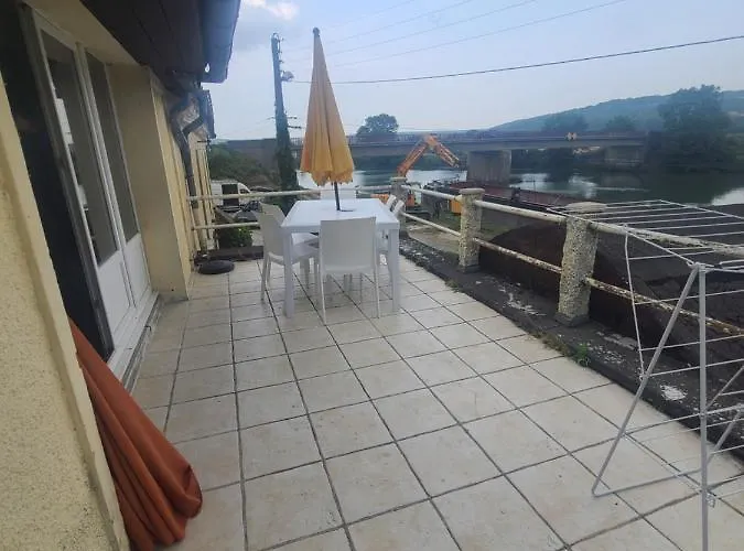 Les Chambrees Du Bac Guest house Charly-sur-Marne